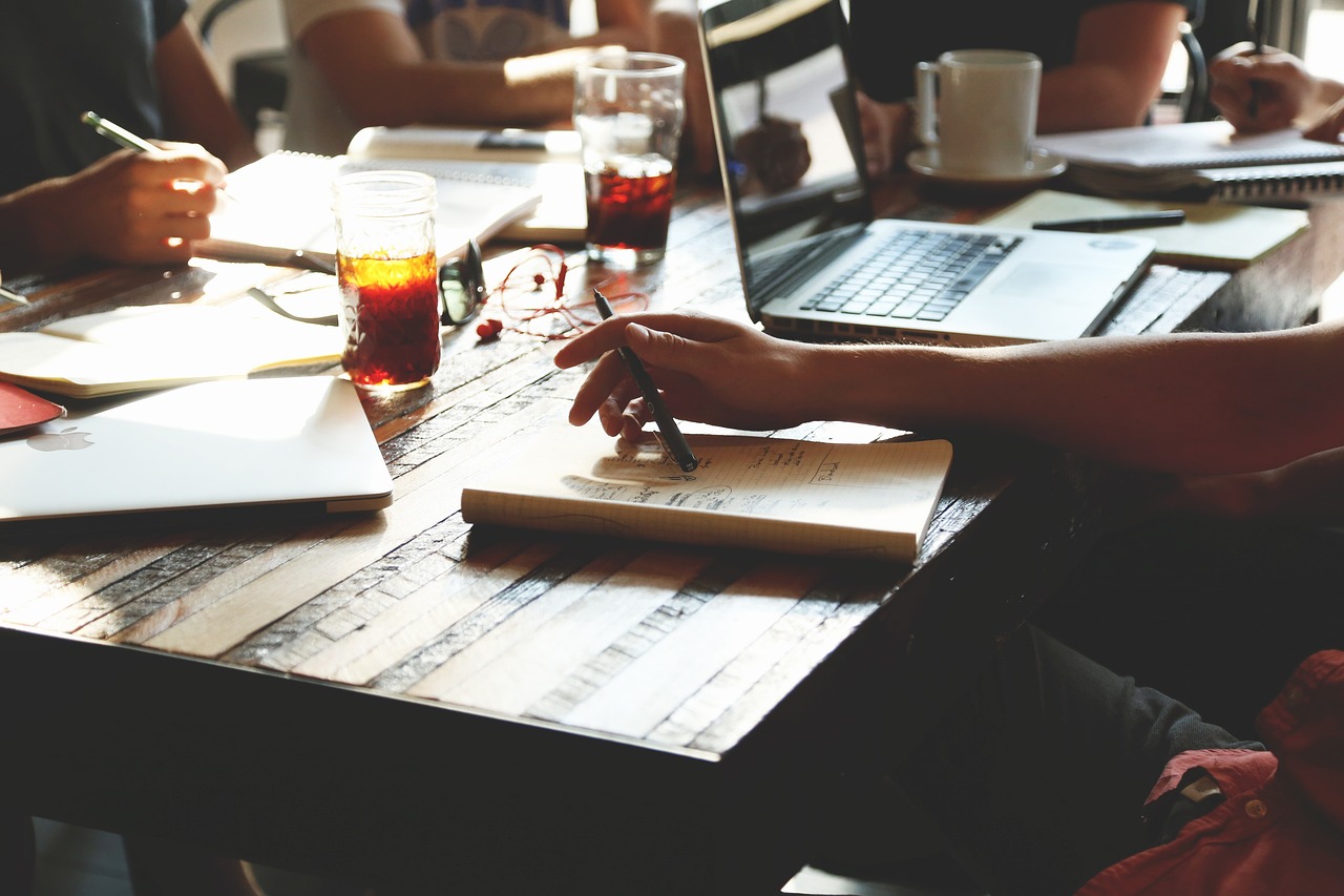 Brand Tracking for Start-ups: Why it’s Crucial from Day One